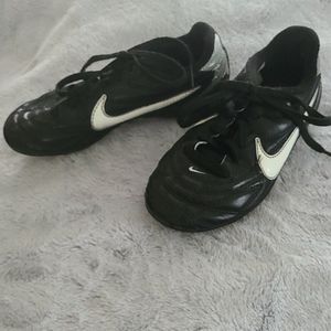* Used Nike Soccer Cleats Size 11